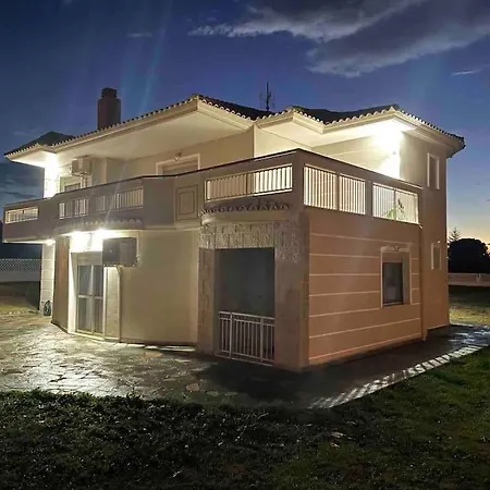Erdilna Villa Tagarades